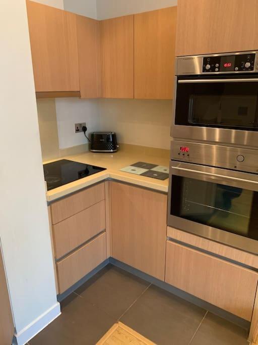 Stunning 2 Bed Flat! Centrally Located In London, Uk! 외부 사진