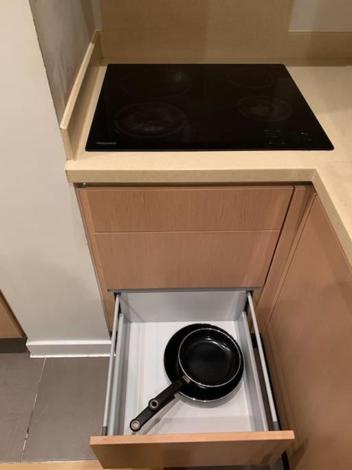 Stunning 2 Bed Flat! Centrally Located In London, Uk! 외부 사진