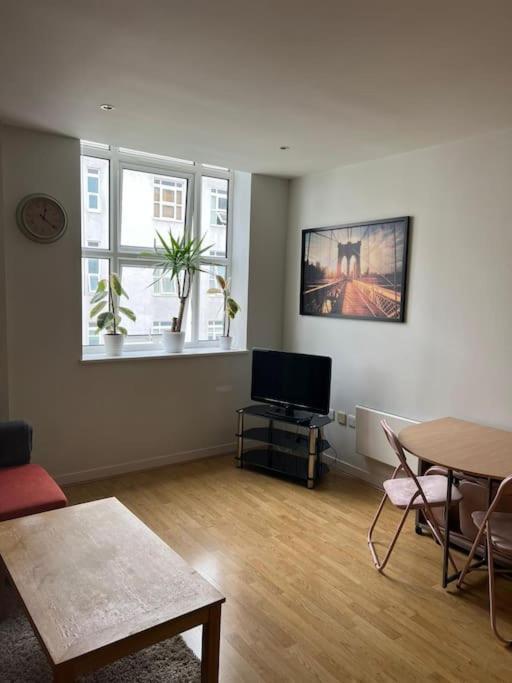 Stunning 2 Bed Flat! Centrally Located In London, Uk! 외부 사진