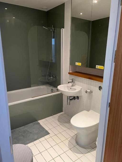 Stunning 2 Bed Flat! Centrally Located In London, Uk! 외부 사진